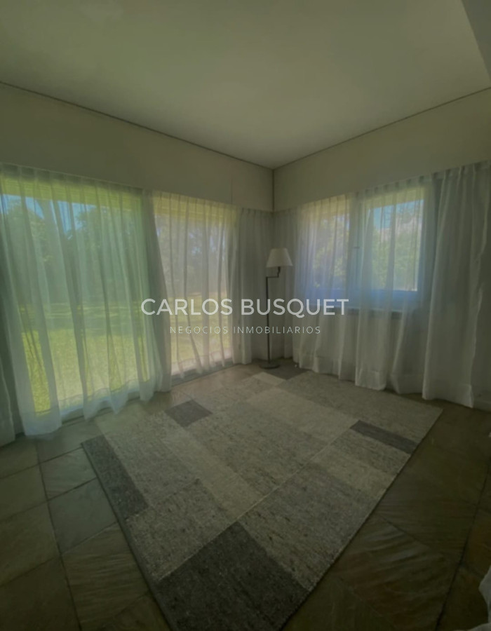 Casa ID.1760 - Casa en alquiler temporal de 4 dormitorios en playa brava 