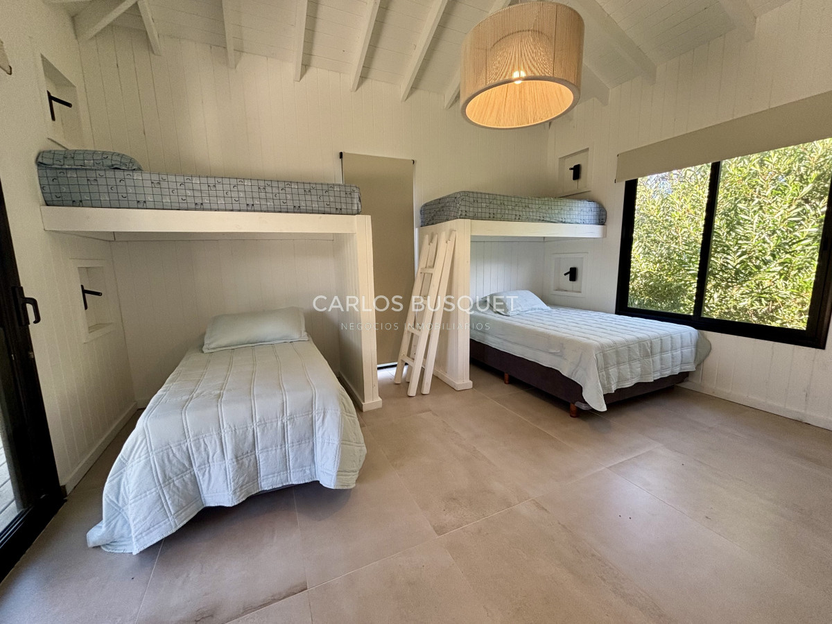 Casa ID.1034 - Casa en venta de 4 dormitorios en Jose Ignacio, barrio cerrado Pinar del Faro