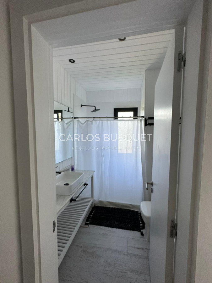 Casa ID.1374 - Alquiler de casa de 4 dormitorios en Pinar del Faro Jose Ignacio.