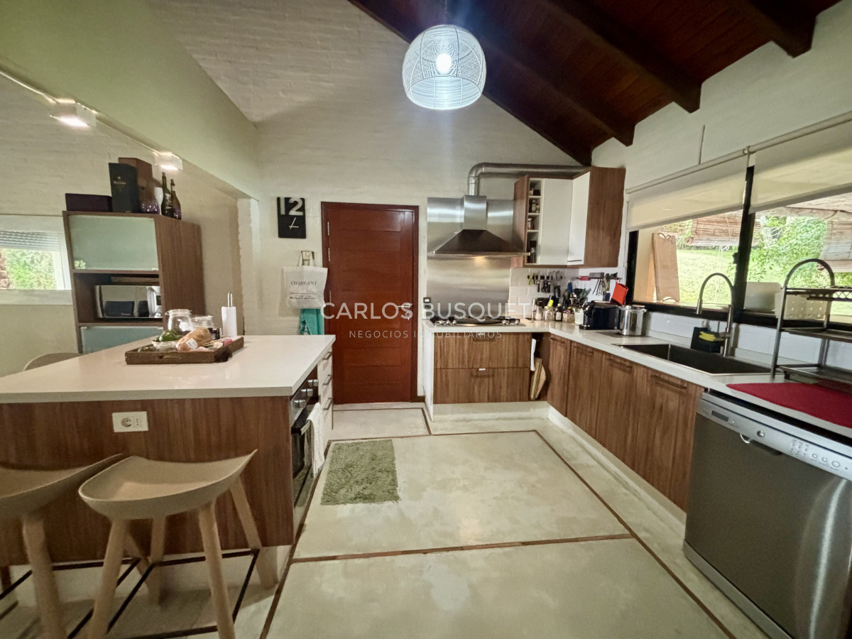 Casa ID.1232 - Casa en venta de 3 dormitorios en Golf, Punta del Este