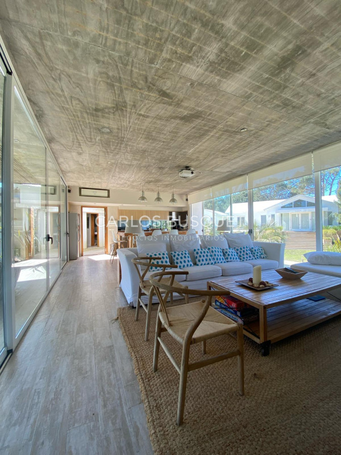 Casa ID.1033 - Casa en venta de 4 dormitorios en Pinar del Faro, Jose Ignacio