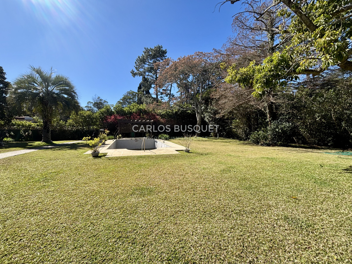 Casa ID.703 - Casa en alquiler temporal de 5 dormitorios en zona Cantegril