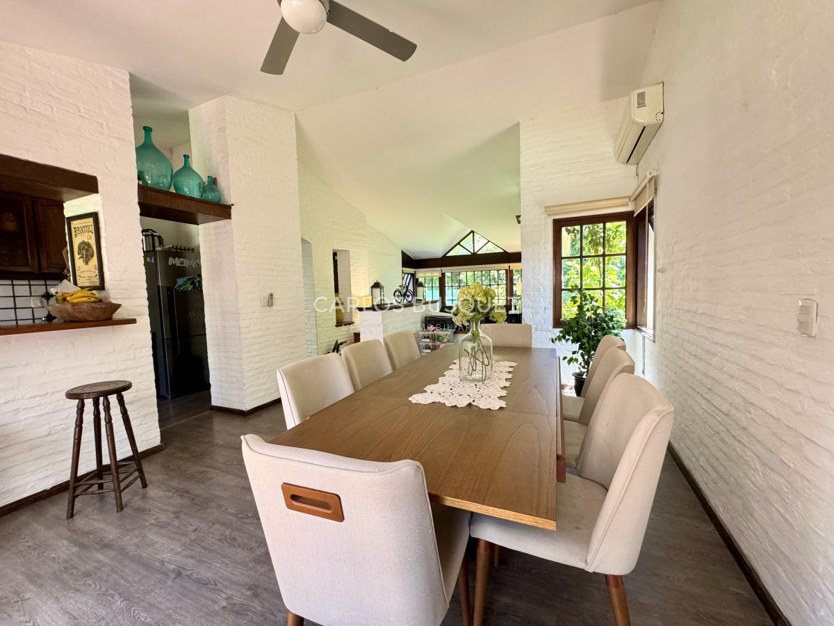 Casa ID.940 - Casa en venta, de 3 dormitorios, en zona Cantegril 