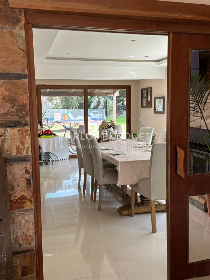 Casa ID.1298 - Casa en alquiler temporal de 9 suites en playa Brava San Rafael 