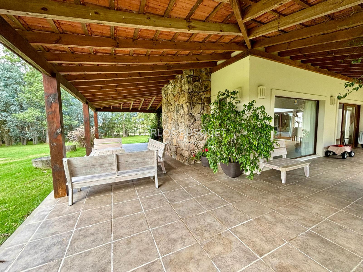 Casa ID.516 - Casa en venta de 2 dormitorios en Punta Ballena