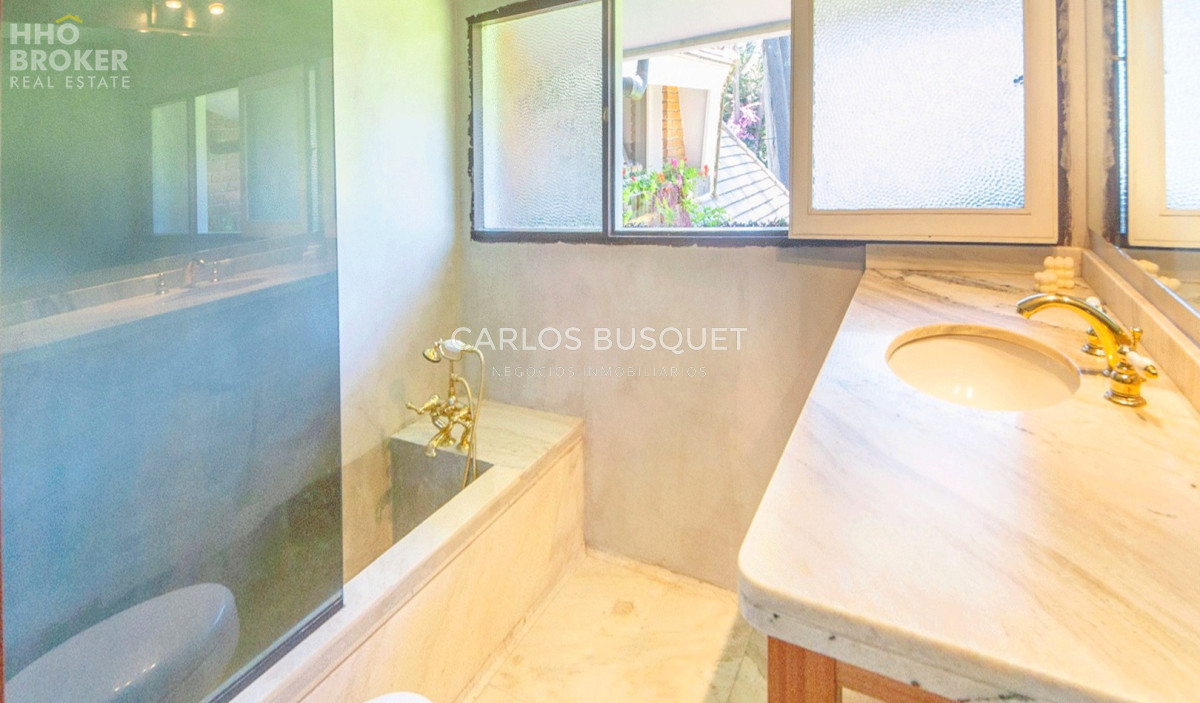 Casa ID.886 - Increible casa de 4 suites en San Rafael Punta Del Este en venta