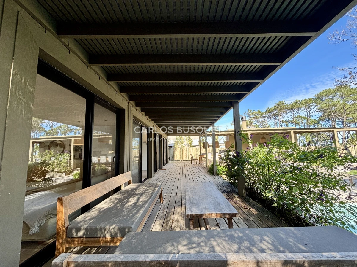 Casa ID.1034 - Casa en alquiler temporal de 4 dormitorios en Jose Ignacio, barrio cerrado Pinar del Faro