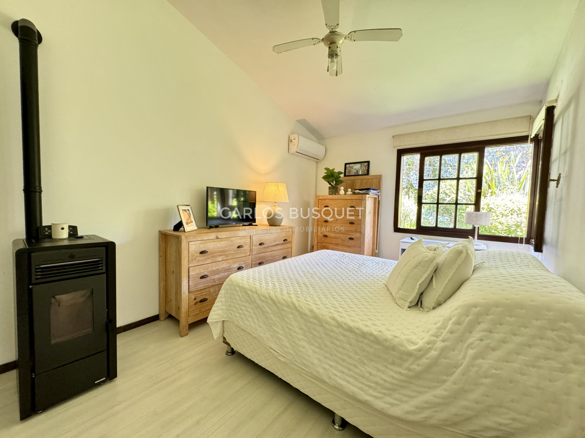 Casa ID.940 - Casa en venta, de 3 dormitorios, en zona Cantegril 