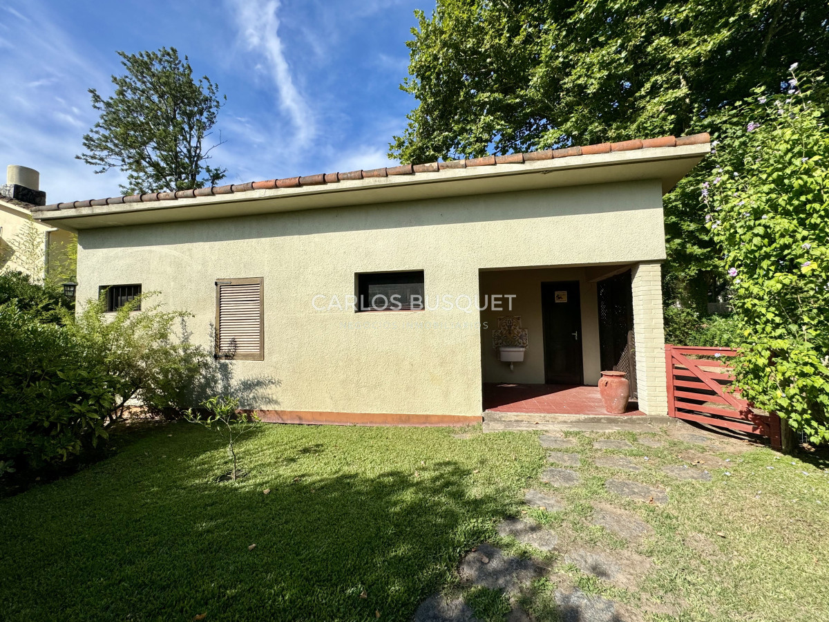 Casa ID.880 - Excelente propiedad en venta en playa mansa