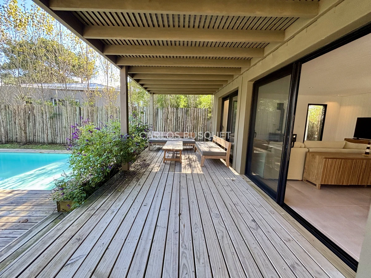 Casa ID.1034 - Casa en alquiler temporal de 4 dormitorios en Jose Ignacio, barrio cerrado Pinar del Faro