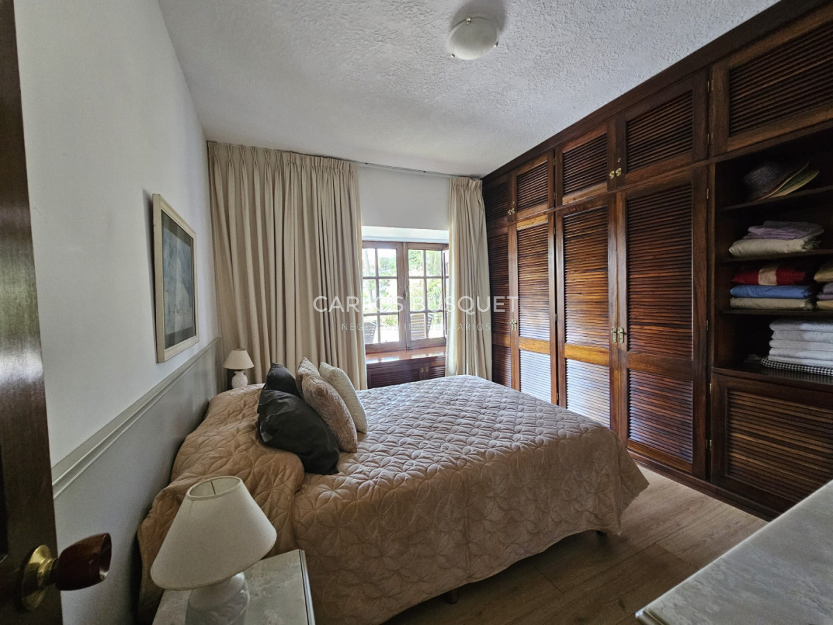 Casa ID.1513 - Gran casa en venta en zona comercial de Lugano San Rafael