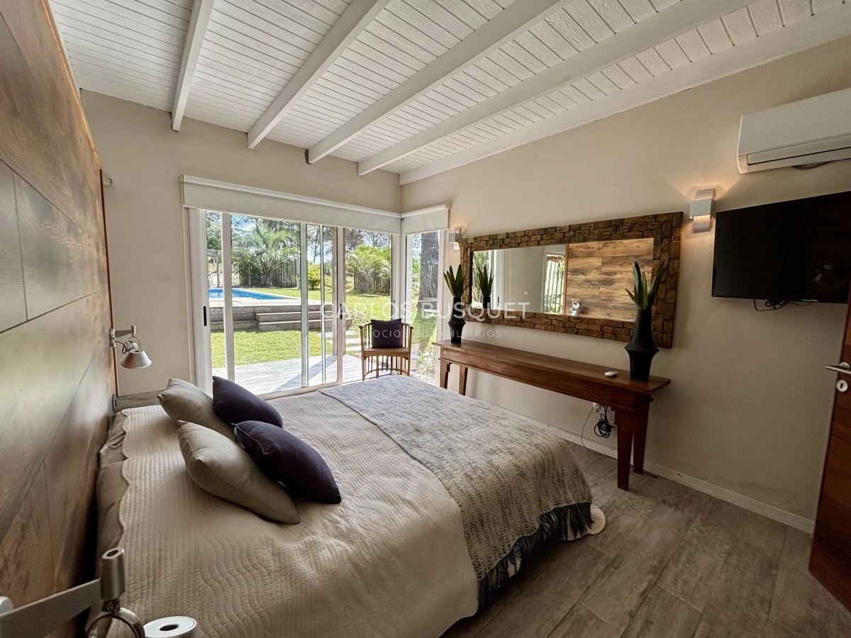 Casa ID.1033 - Casa en venta de 6 dormitorios en Jose Ignacio, Pinar del Faro