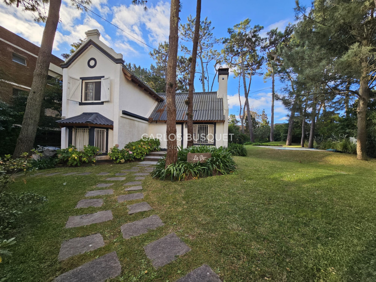 Casa ID.1696 - Venta casa de 3 dormitorios en Aidy Grill Punta Del Este