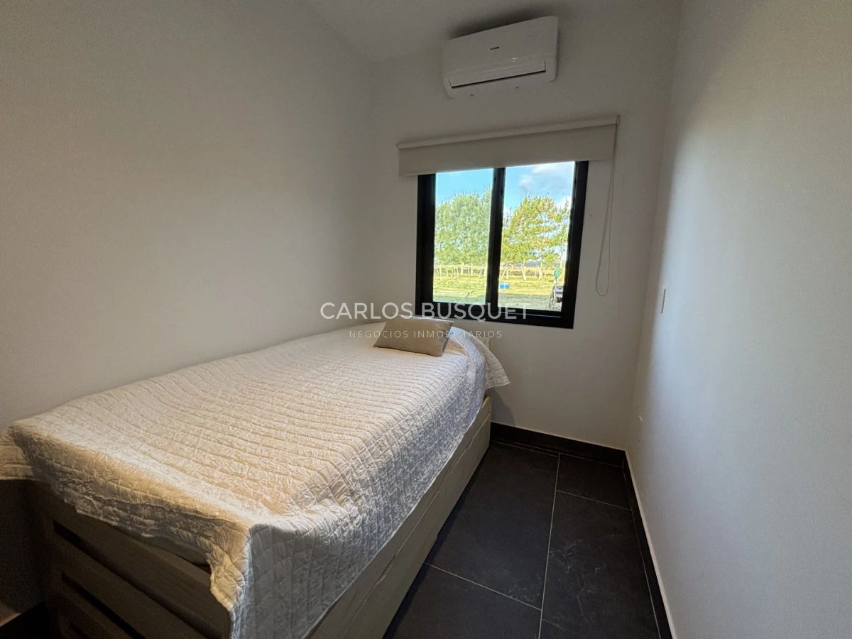 Casa ID.1296 - Chacra en alquiler temporal de 5 dormitorios, en Camino Medellin