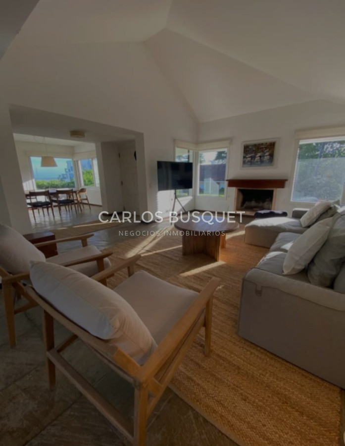 Casa ID.1760 - Casa en alquiler temporal de 4 dormitorios en playa brava 