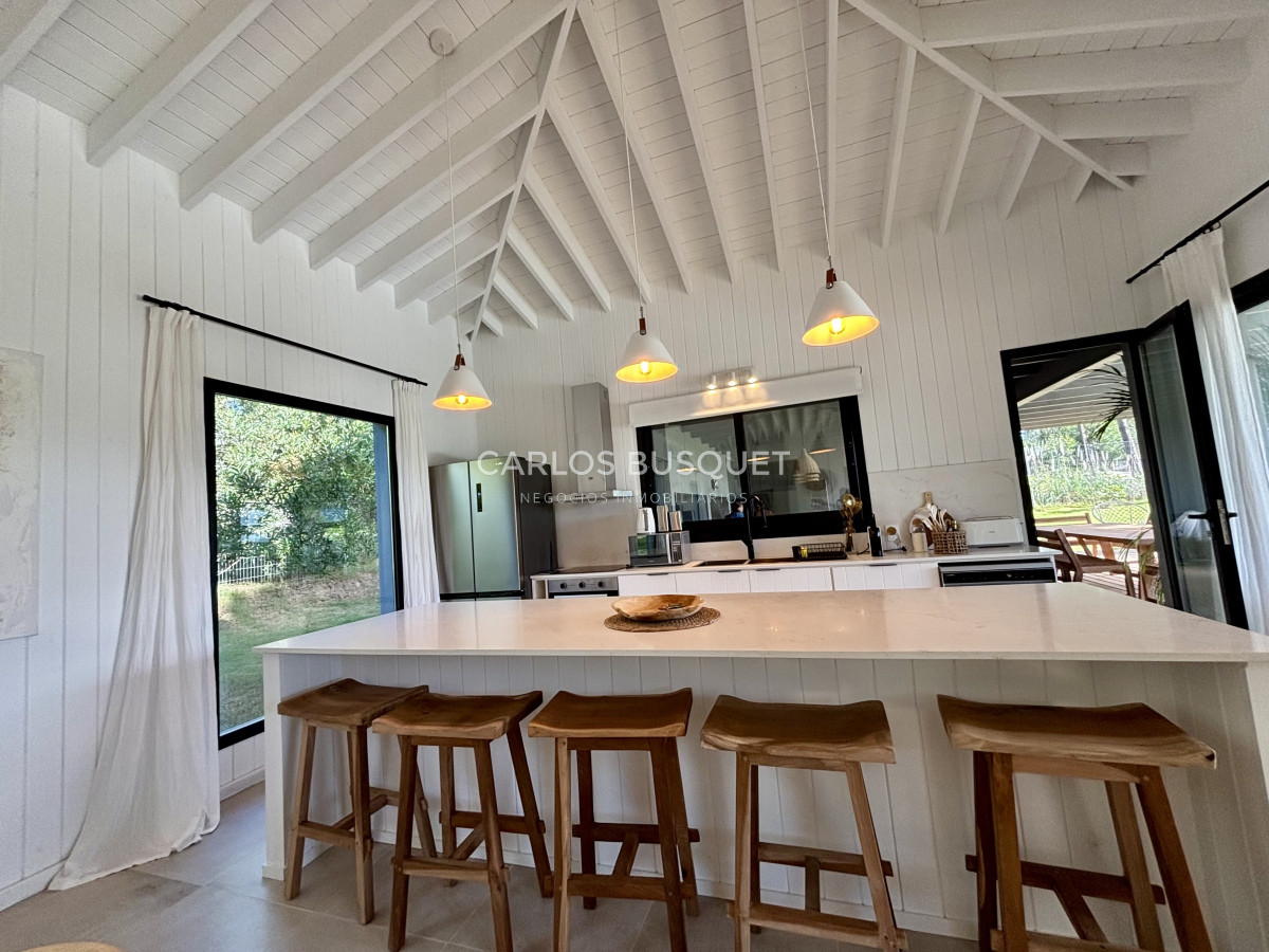 Casa ID.1035 - Casa a estrenar de 5 dormitorios en Jose Ignacio, Pinar del Faro