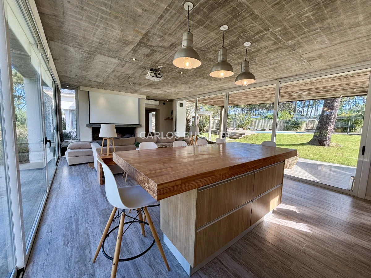 Casa ID.1033 - Casa en venta de 6 dormitorios en Jose Ignacio, Pinar del Faro
