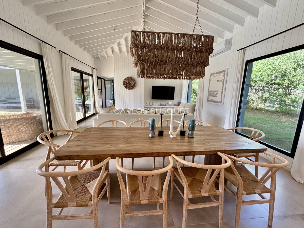 Casa ID.1035 - Casa a estrenar de 5 dormitorios en Jose Ignacio, Pinar del Faro