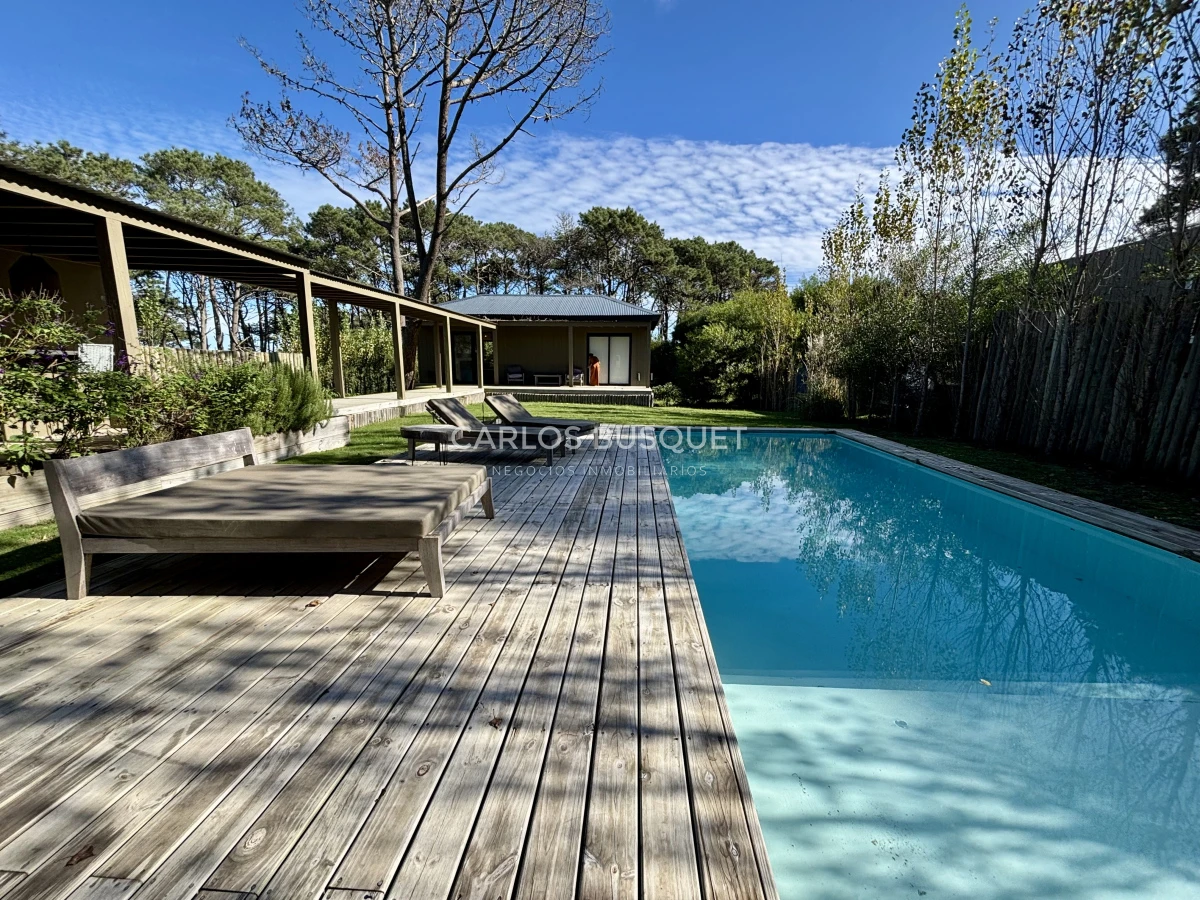Casa ID.1034 - Casa en alquiler temporal de 4 dormitorios en Jose Ignacio, barrio cerrado Pinar del Faro