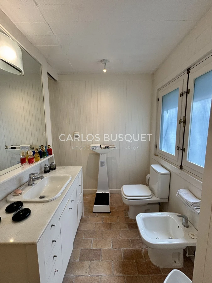 Casa ID.1311 - Venta casa de 5 dormitorios en barrio Golf, Punta del Este