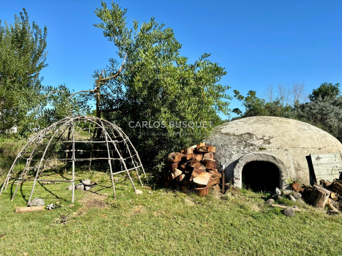 Casa ID.419 - Chacra en venta con casa de 4 dormitorios, en Camino Medellin, sobre el arroyo! 