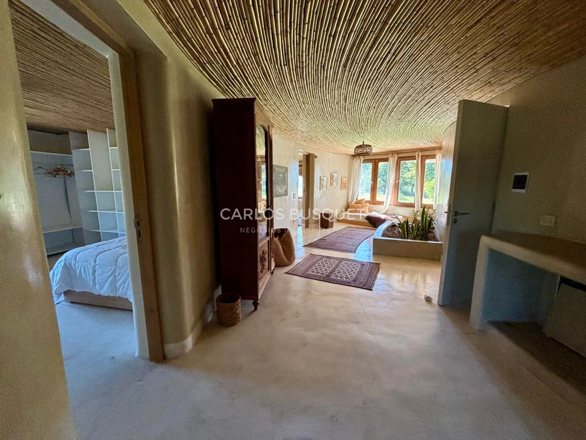 Casa ID.419 - Chacra en venta con casa de 4 dormitorios, en Camino Medellin.