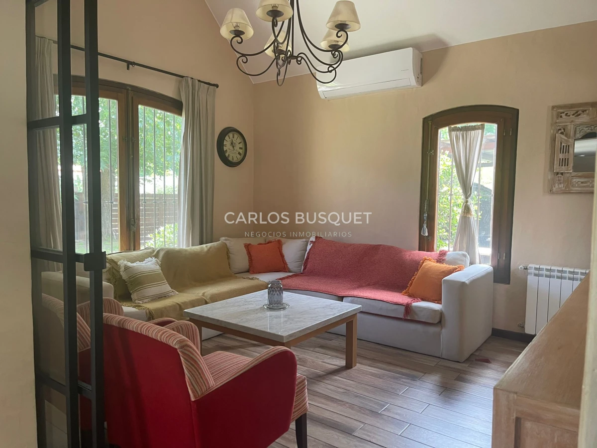Casa ID.885 - Casa en venta de 4 dormitorios en playa Mansa
