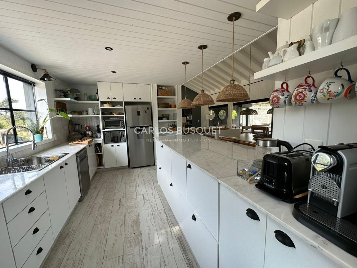 Casa ID.1374 - Alquiler de casa de 4 dormitorios en Pinar del Faro Jose Ignacio.