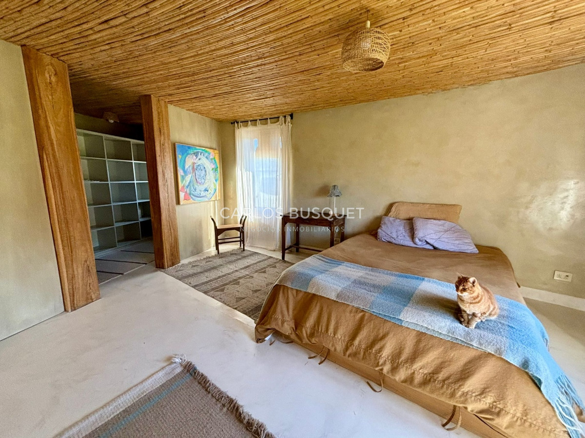 Casa ID.419 - Chacra en venta con casa de 4 dormitorios, en Camino Medellin, sobre el arroyo! 
