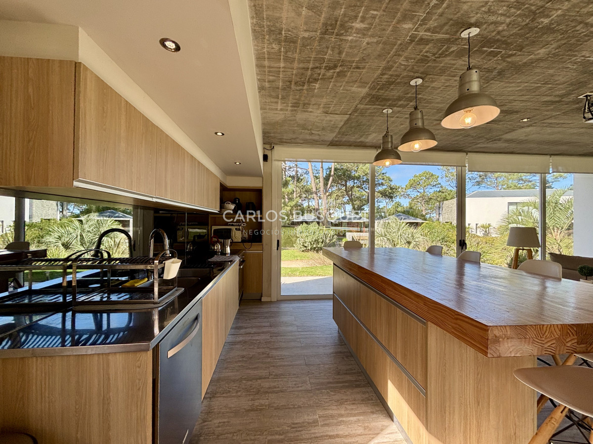 Casa ID.1033 - Casa en venta de 6 dormitorios en Jose Ignacio, Pinar del Faro