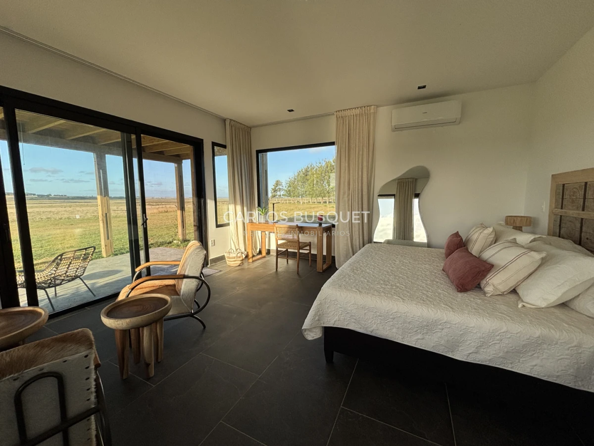 Casa ID.1296 - Chacra en alquiler temporal de 5 dormitorios, en Camino Medellin