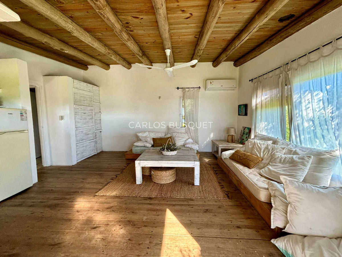 Casa ID.419 - Chacra en venta con casa de 4 dormitorios, en Camino Medellin, sobre el arroyo! 