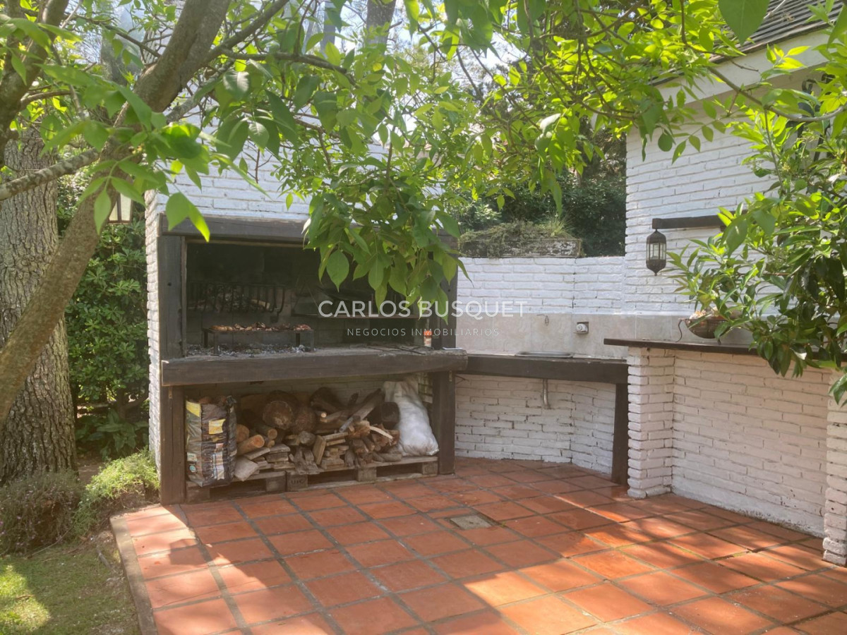 Casa ID.1784 - Alquiler temporal casa en Playa Mansa, Punta Del Este 4 dormitorios