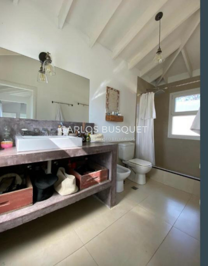 Casa ID.1456 - Casa en venta de 5 dormitorios en suite en José Ignacio, Barrio Pinar del Faro