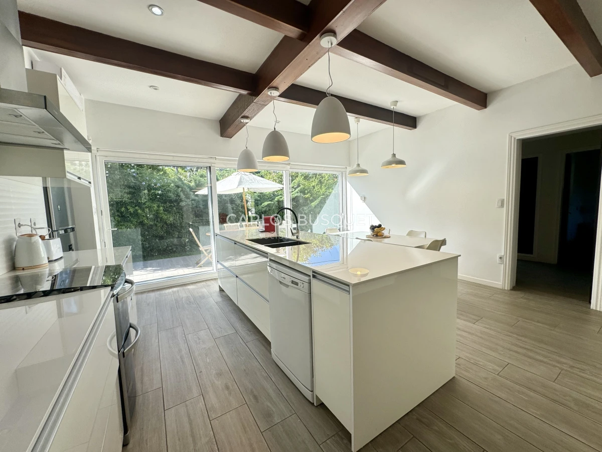 Casa ID.753 - Casa en venta de 6 dormitorios en Playa Mansa