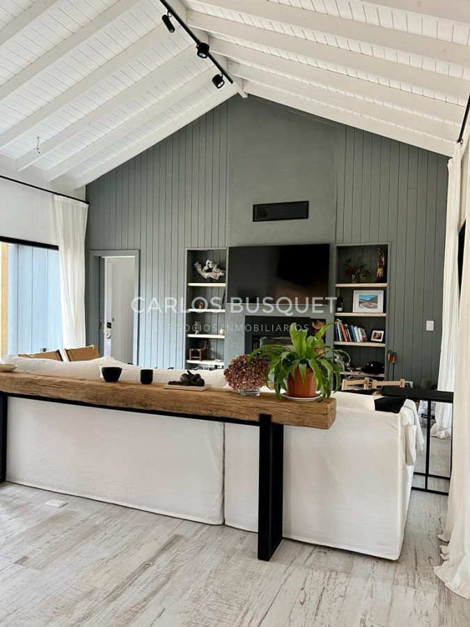 Casa ID.1374 - Alquiler de casa de 4 dormitorios en Pinar del Faro Jose Ignacio.