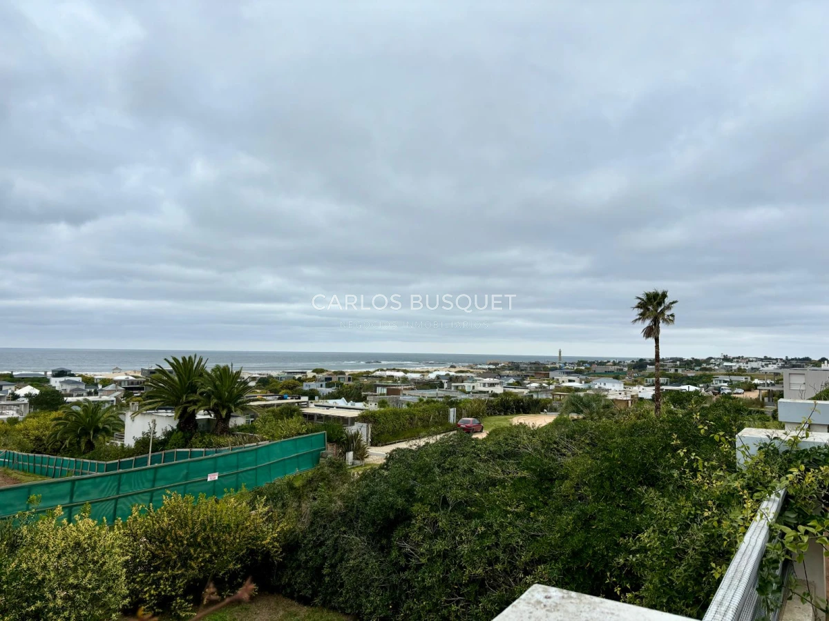 Casa ID.721 - Casa en alquiler temporal de 5 dormitorios en Club de Mar, Jose Ignacio 