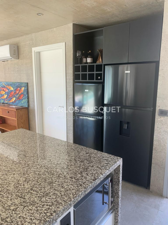 Casa ID.1211 - Casa de 4 dormitorios en alquiler temporal, en barrio privado La Residence