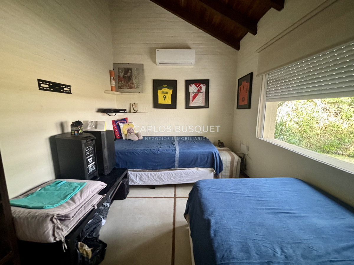 Casa ID.1232 - Casa en venta de 3 dormitorios en Golf, Punta del Este