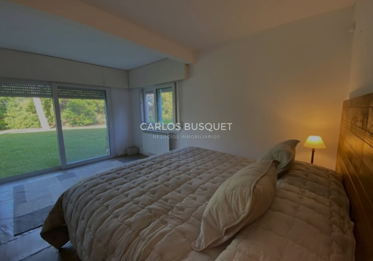 Casa ID.1760 - Casa en alquiler temporal de 4 dormitorios en playa brava 