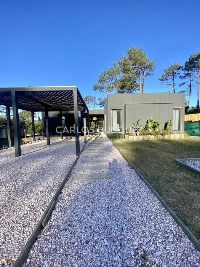 Casa ID.1185 - Casa en venta de 3 dormitorios en La Barra