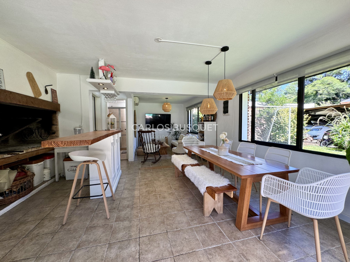 Casa ID.940 - Casa en venta, de 3 dormitorios, en zona Cantegril 
