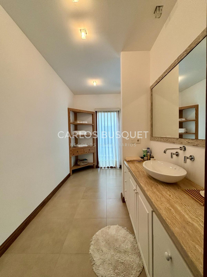 Casa ID.516 - Casa en venta de 2 dormitorios en Punta Ballena