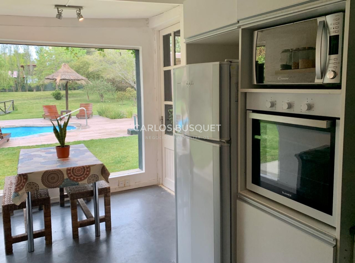 Casa ID.1317 - Espectacular casa estilo chacra en la barra en alquiler temporal 5 dormitorios