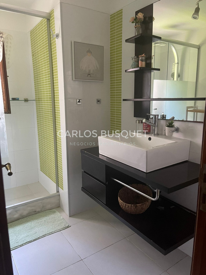 Casa ID.885 - Hermosa casa ubicada en Playa Mansa Punta Del Este