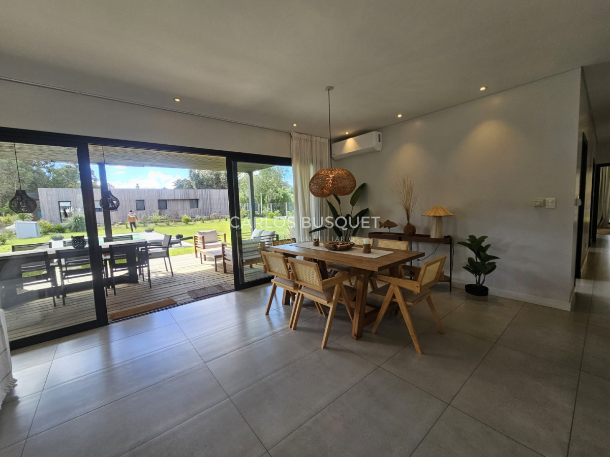 Casa ID.1810 - Venta de casa, 3 dormitorios en San Rafael, Punta Del Este