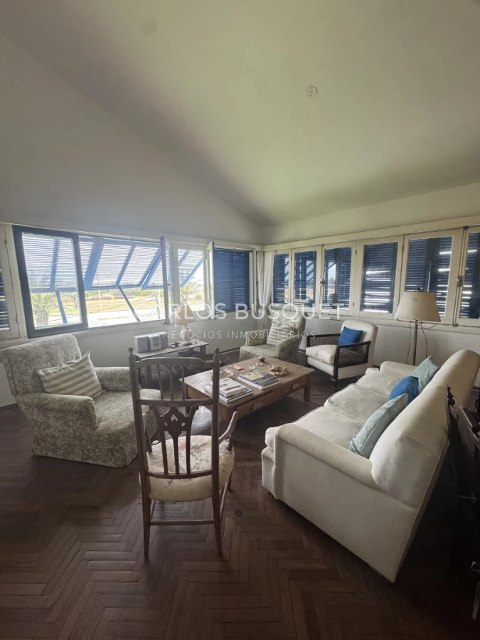 Casa ID.1790 - Casa en venta frente al mar playa Brava