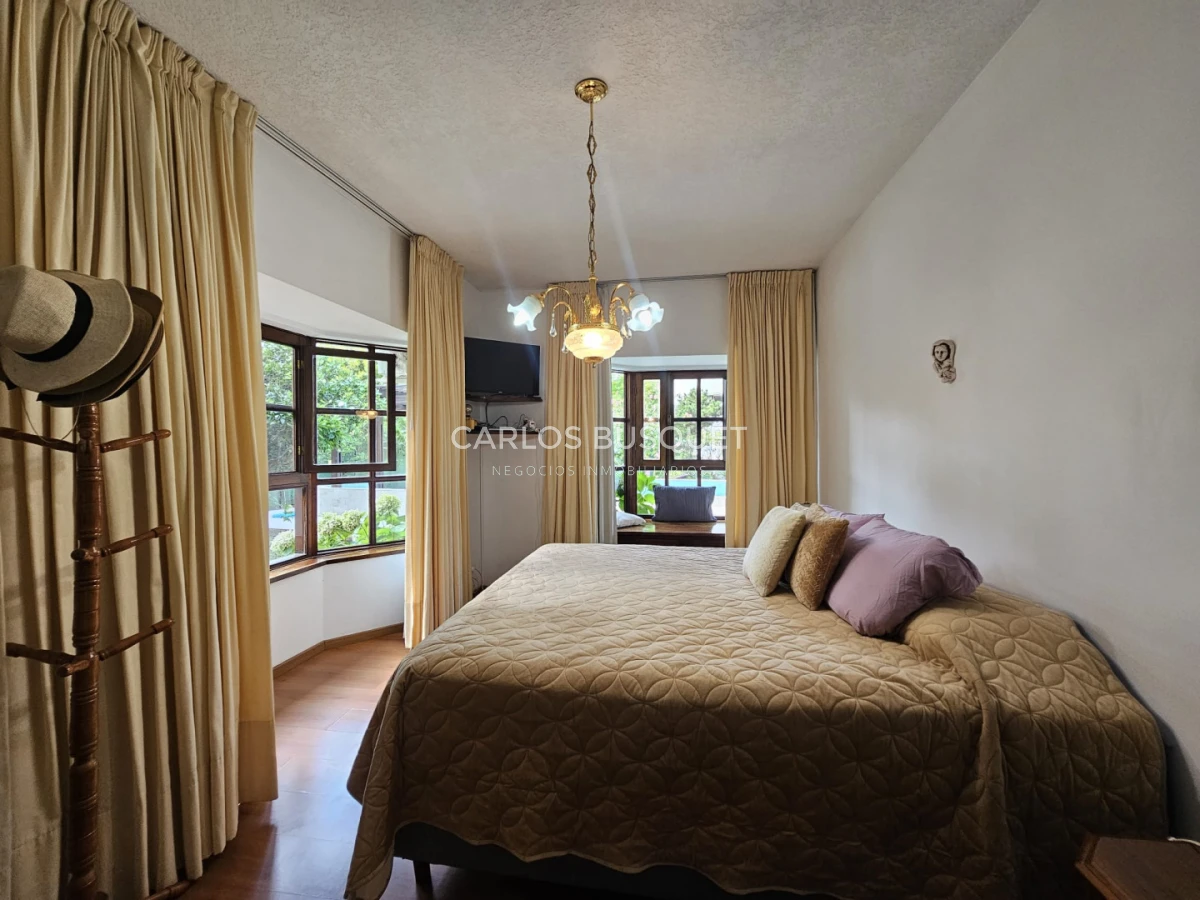 Casa ID.1513 - Gran casa en venta en zona comercial de Lugano San Rafael