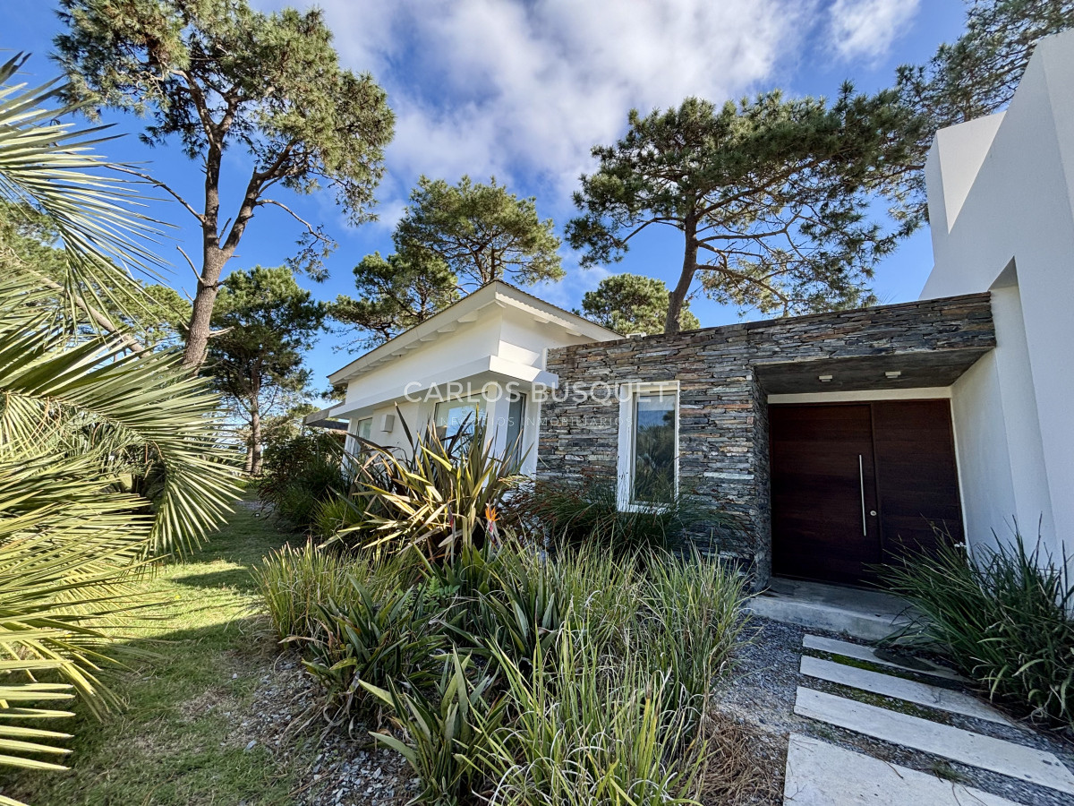 Casa ID.1033 - Casa en venta de 6 dormitorios en Jose Ignacio, Pinar del Faro