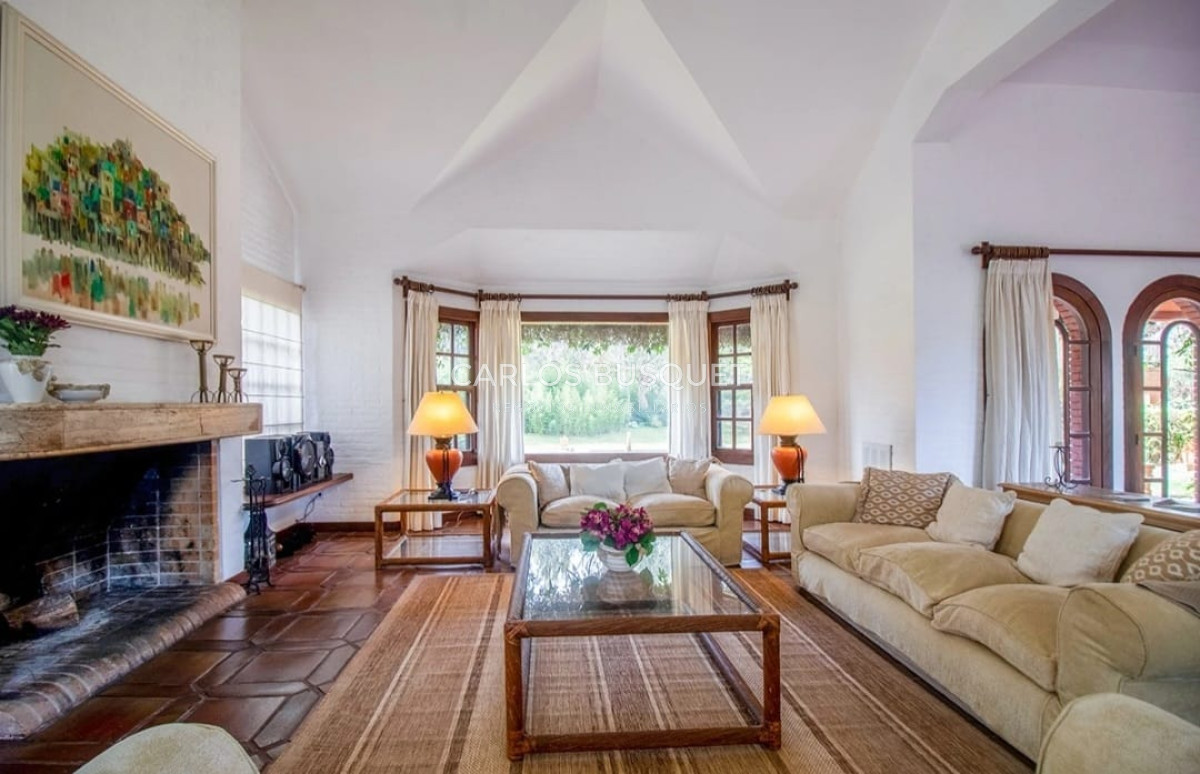 Casa ID.1297 - Espectacular mansion en barrio Berverly hills en venta Punta del este